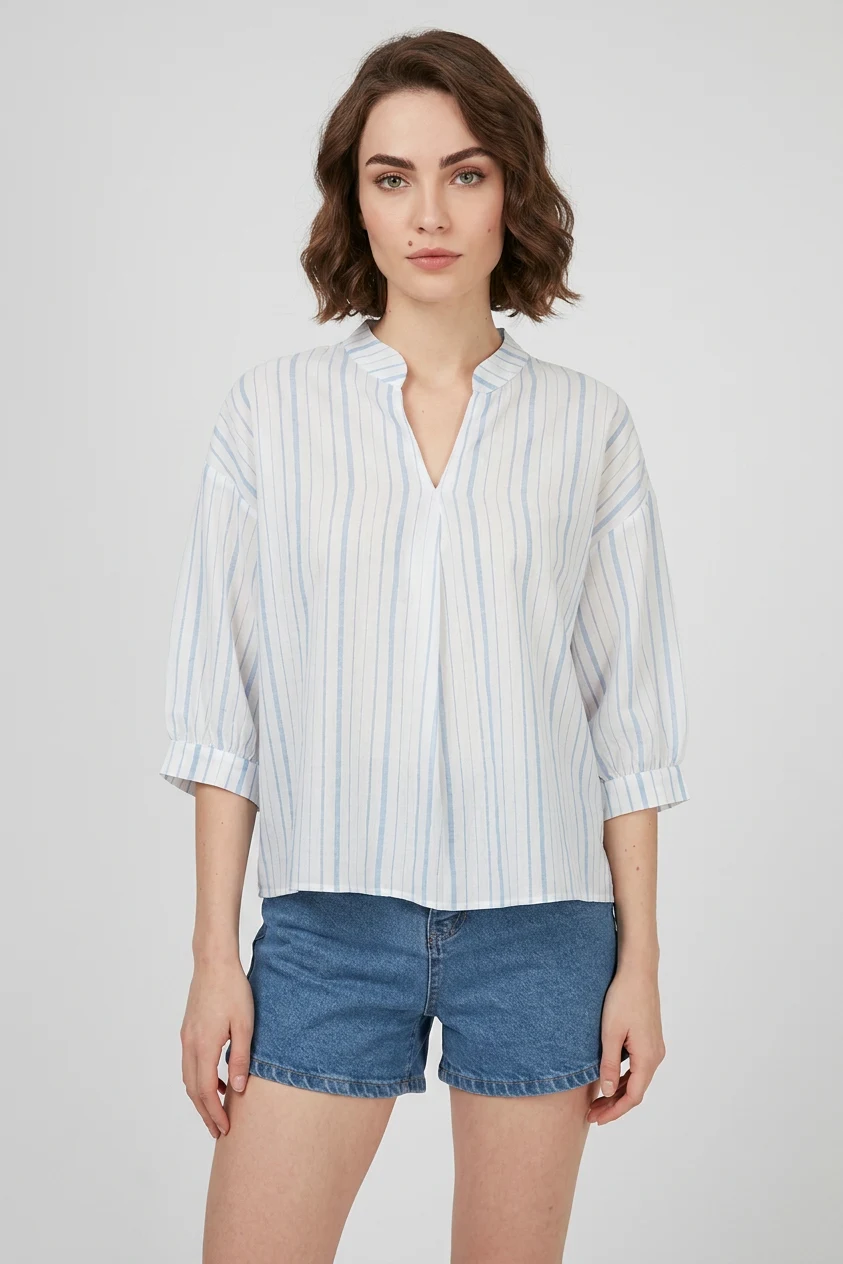 Kadın V Yaka Oversize Çizgili Viskon Açık Mavi Bluz
