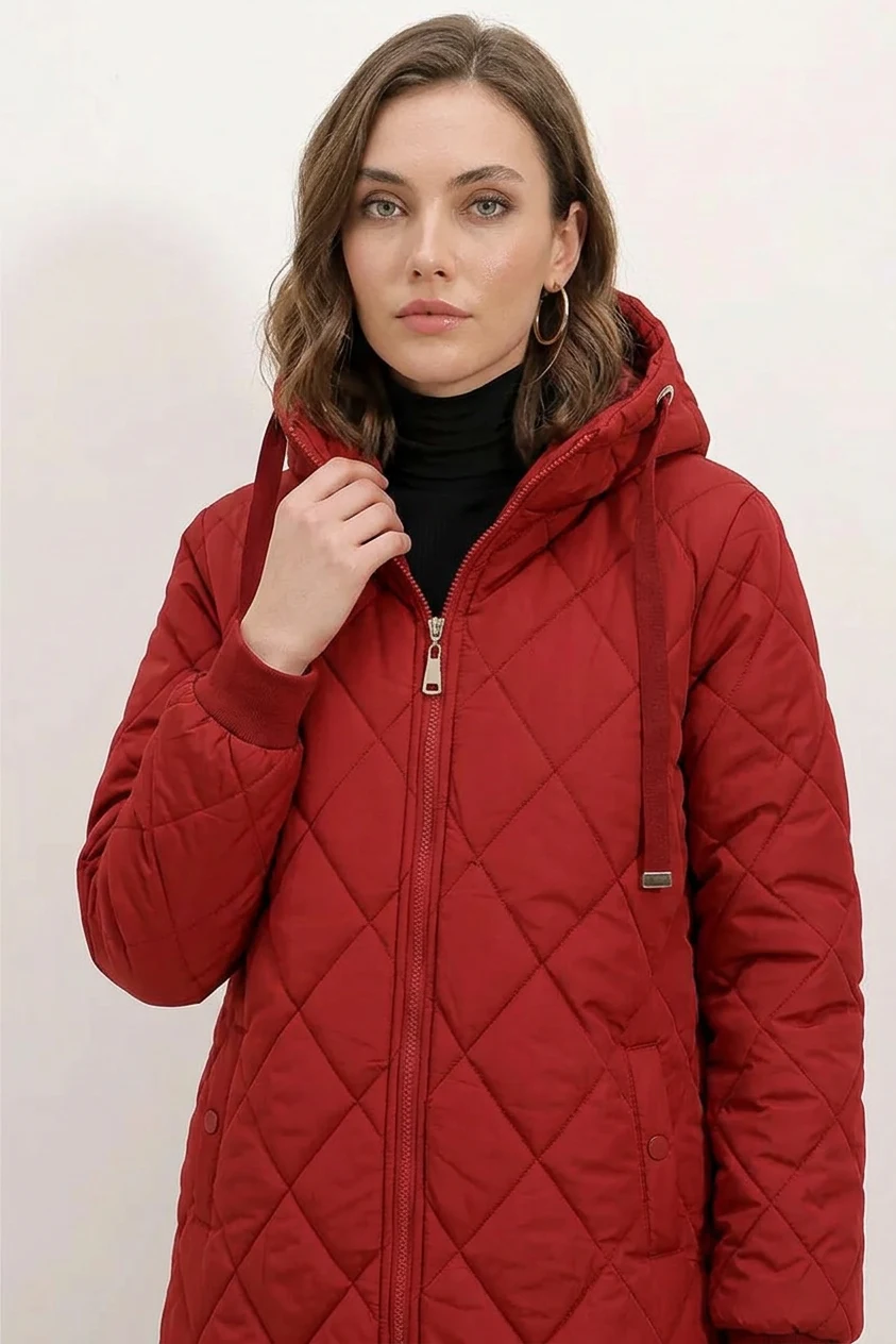 Kadın Kapüşonlu Kapitone Bordo Mont