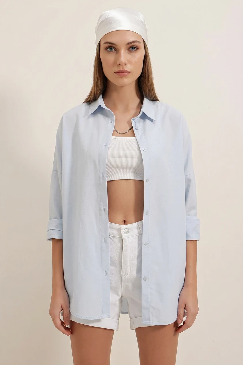 Kadın Oversize Basic Pamuklu Açık Mavi Gömlek