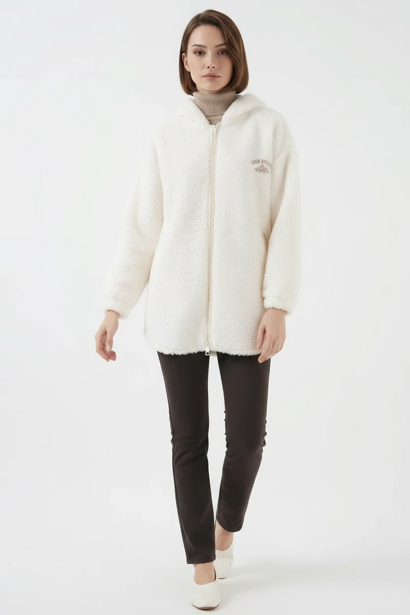 Kadın Kapüşonlu Peluş Oversize Beyaz Kaban