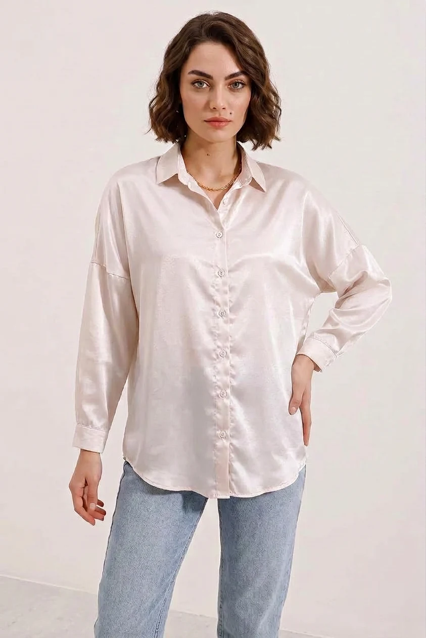 Kadın Oversize Saten Bej Gömlek
