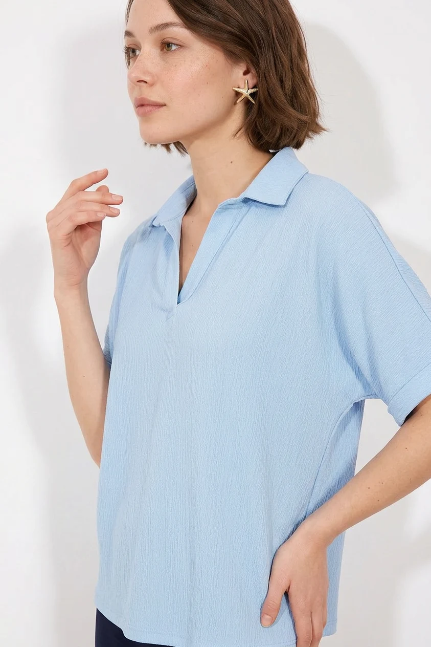 Kadın Polo Yaka Kısa Kol Düğmeli Oversize Mavi Bluz