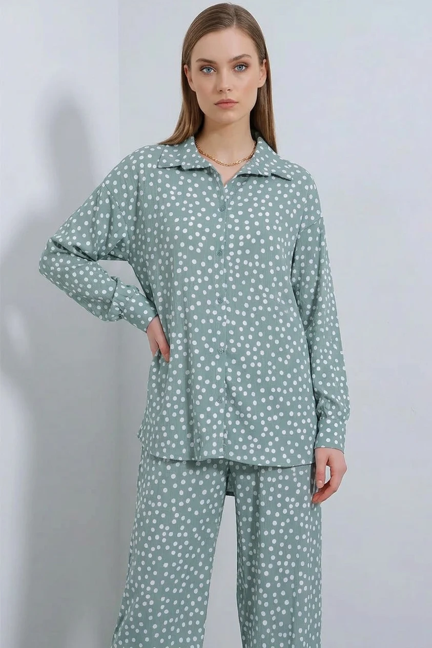 Kadın Gömlek Yaka Oversize Puantiyeli Mint İkili Takım