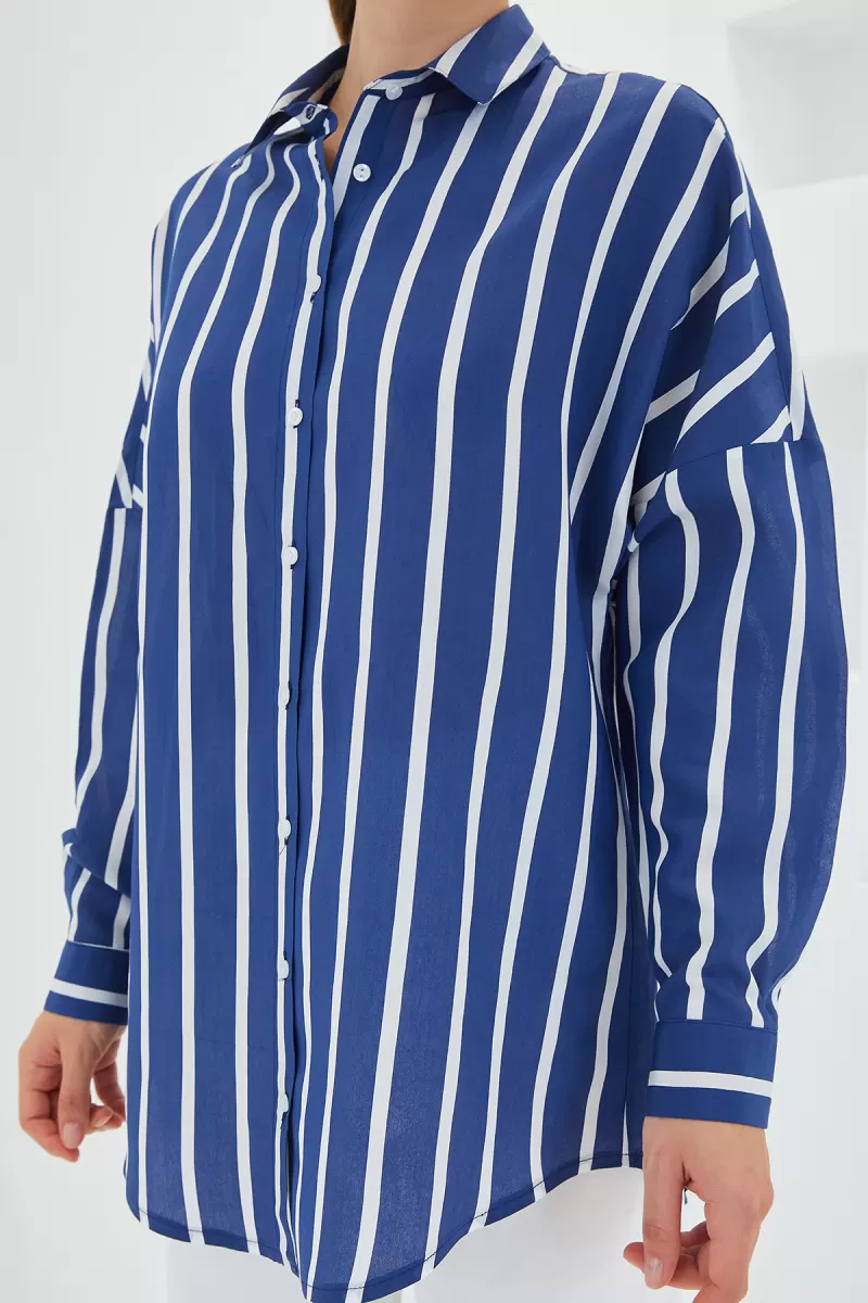 Kadın Basic Oversize Çizgili Lacivert Gömlek