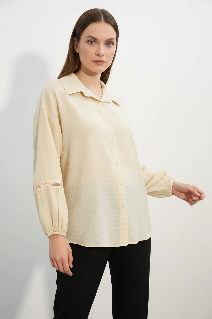 Kadın Oversize Desenli Krem Gömlek