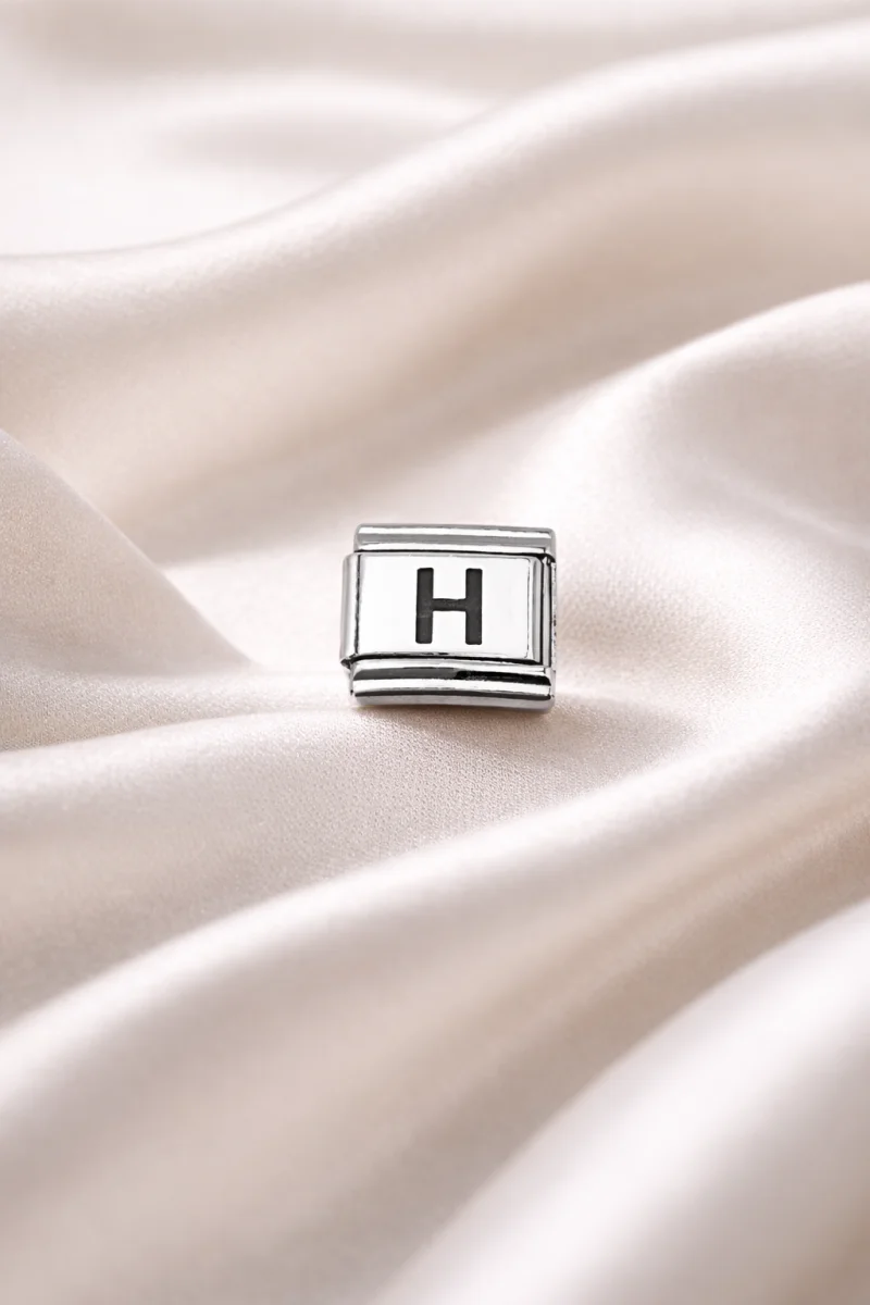 H Harf Charm , Çelik Bileklik Aksesuarı , Kişiye Özel Harf Modülü , Minimal & Şık Tasarım