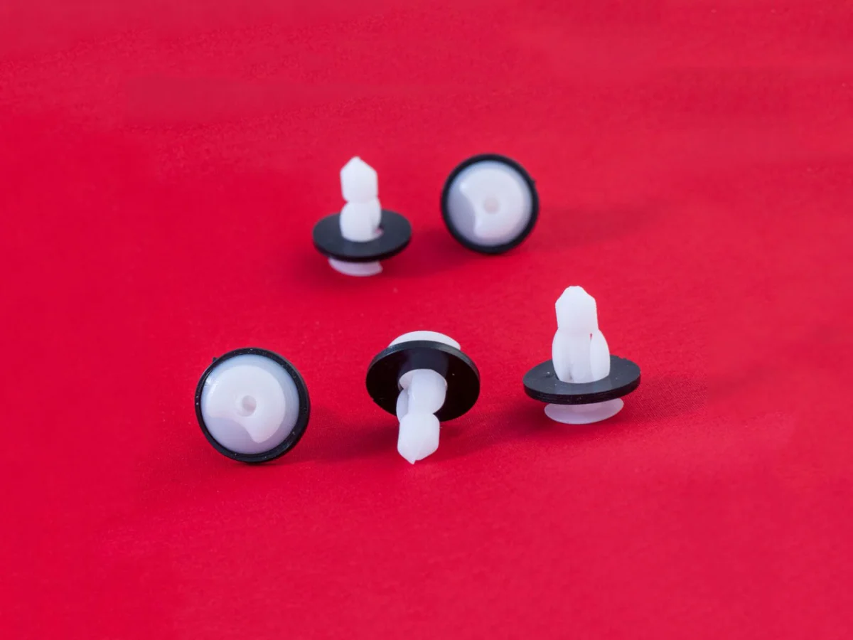 Citroen AX – BX & Peugeot 306 - 405 - 505 – 605 & Renault 9 – Clio & Ford Döşeme Klipsi 20 Adet  YK 0805 OEM7703077111
