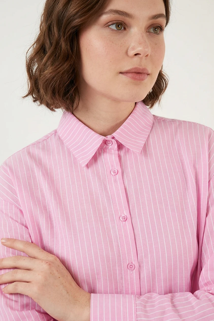 Kadın Oversize Çizgili Pamuklu Pembe Gömlek