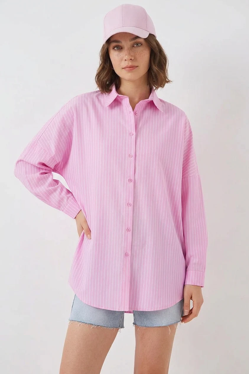 Kadın Oversize Çizgili Pamuklu Pembe Gömlek