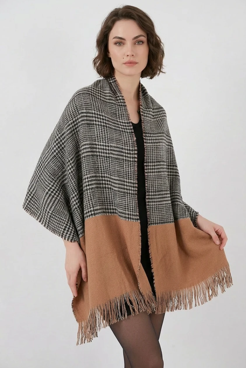Kadın Kareli Desen Püsküllü Triko Camel Şal