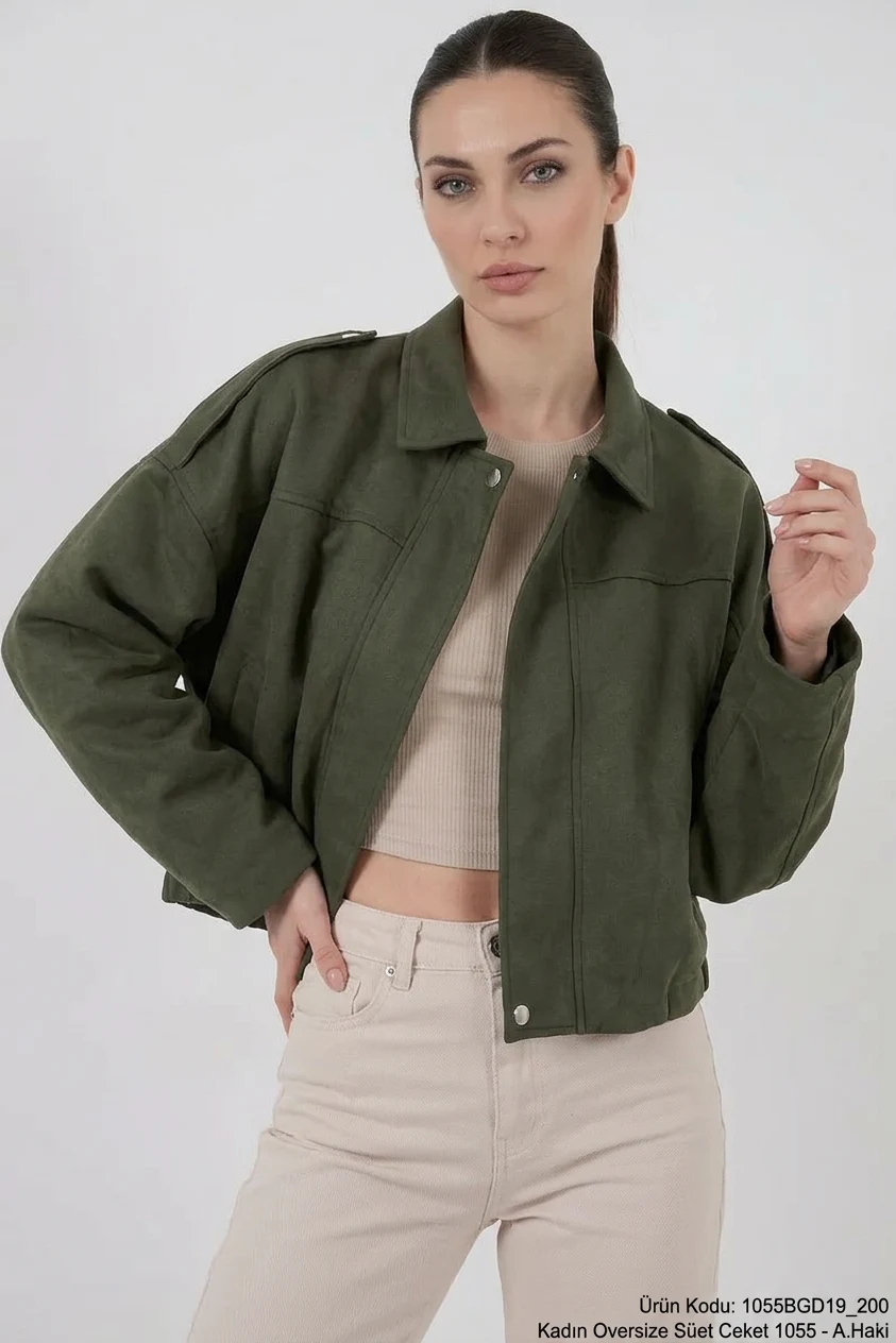 Kadın Klasik Yaka Oversize Kesim Omuz Detaylı Haki Ceket