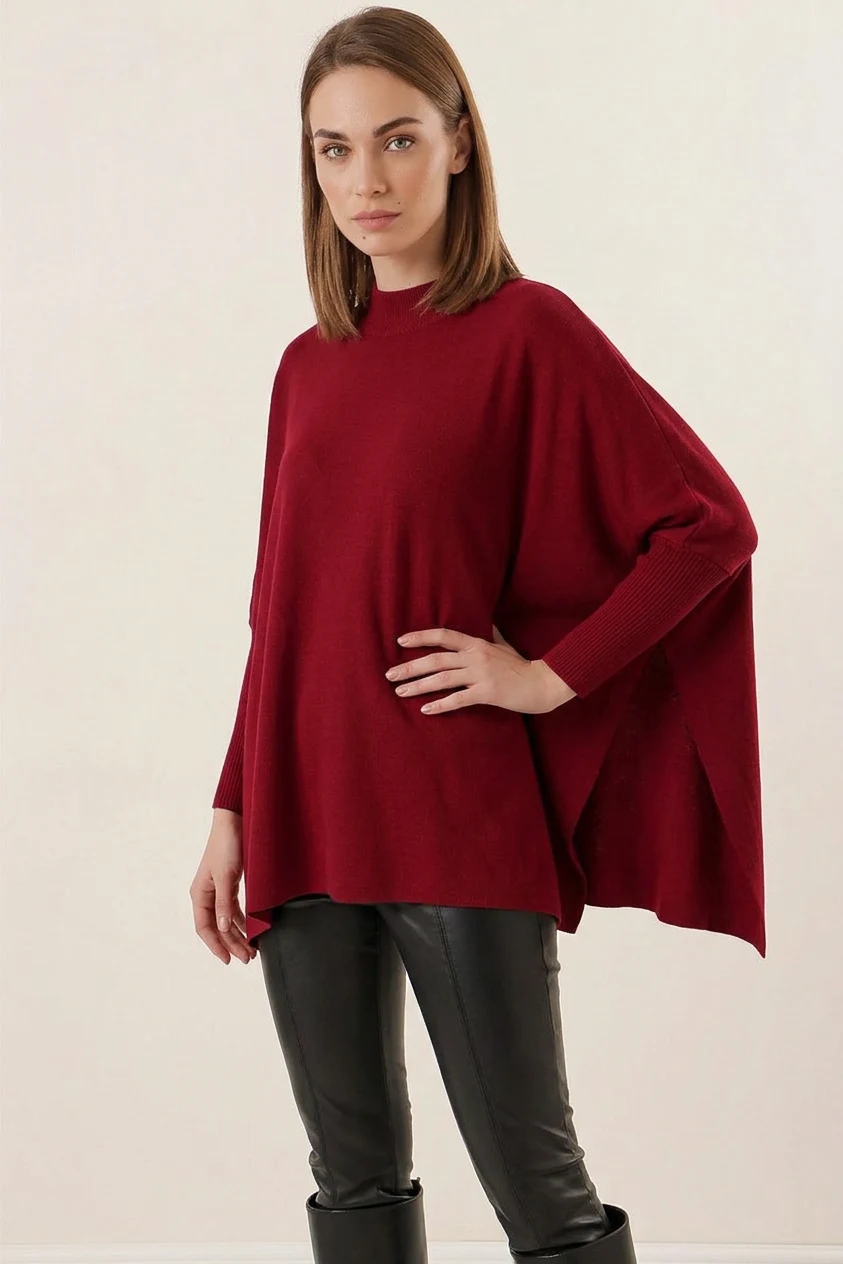 Kadın Balıkçı Yaka Yandan Yırtmaçlı Oversize Triko Bordo Panço Kazak