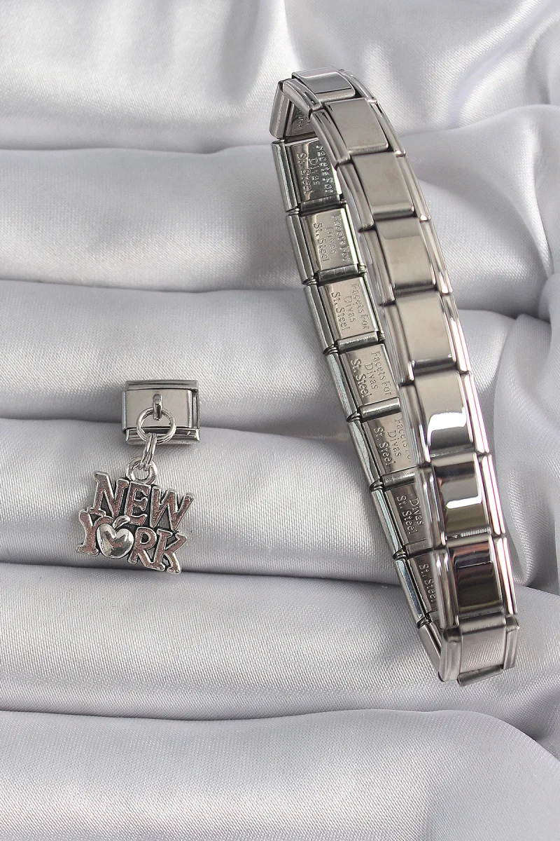 316L Çelik Gümüş Renk Sallantı New York Yazı Model Charm