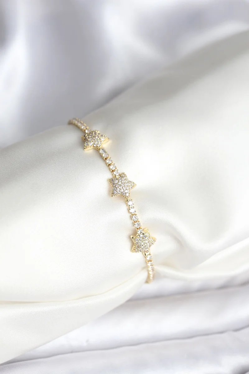 Yıldız Model Zirkon Taşlı Gold Renk Pirinç Su Yolu Kadın Bileklik