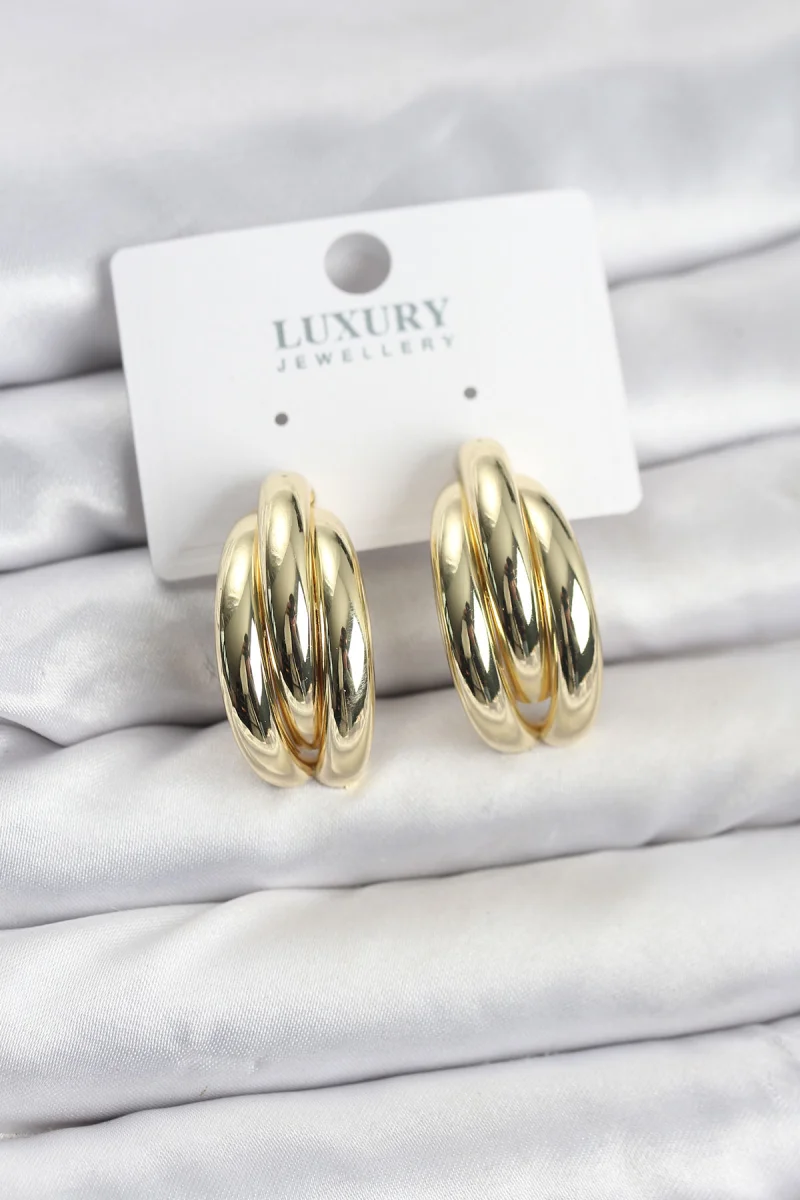 Gold Renk Pirinç Yarım Halka Model Kadın Küpe
