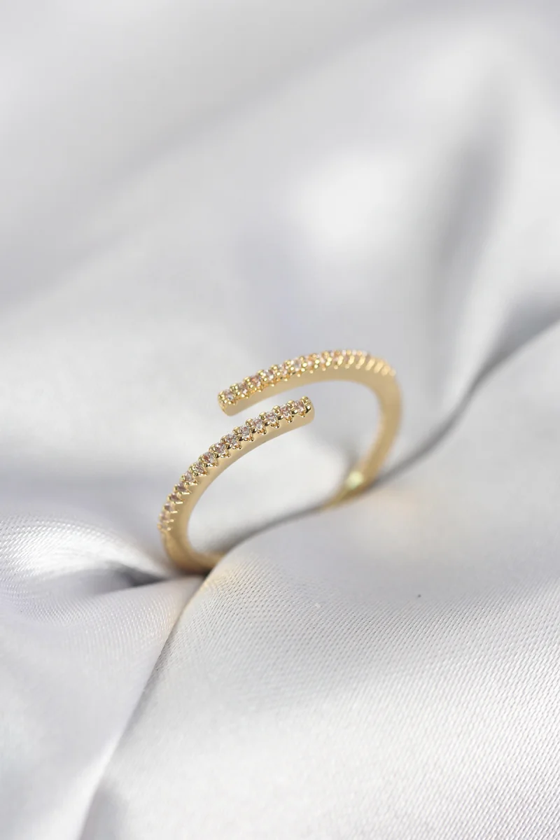 Gold Renk Zirkon Taşlı Yılan Tarz Kadın Yüzük