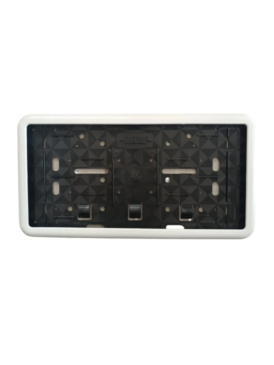 Çerçeveli Dikdörtgen  Plakalık Plaka Altlığı Beyaz 32X17cm 1 Adet