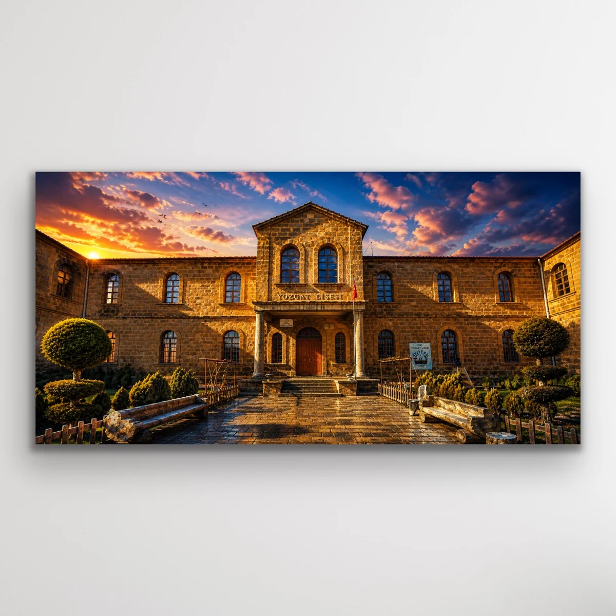 Tarihi Yozgat Lisesi Kanvas Tablo 60X120 CM