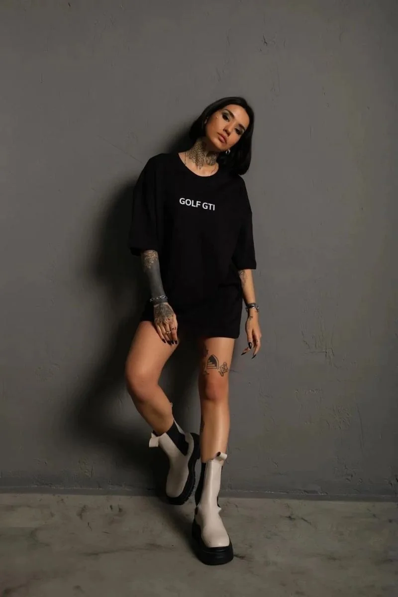 Kadın Oversize Tişört Golf GTI Retro Araba Baskılı T-shirt - Siyah