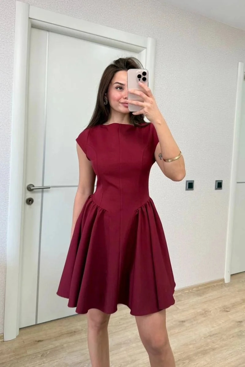 Kadın Sırt dekolteli Çan Detaylı Mini Elbise - Bordo