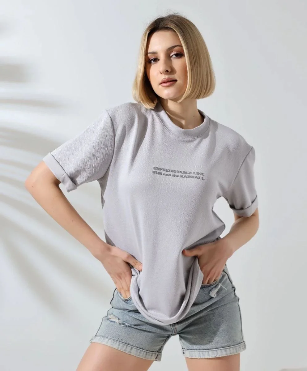 Kadın Bisiklet Yaka Baskılı Slim Fit T-Shirt - Boyalı Gri
