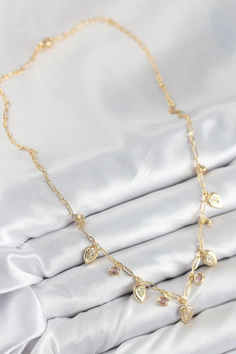 Pirinç Zirkon Taşlı Sallantılı Damla Model Gold Renk Kadın Kolye