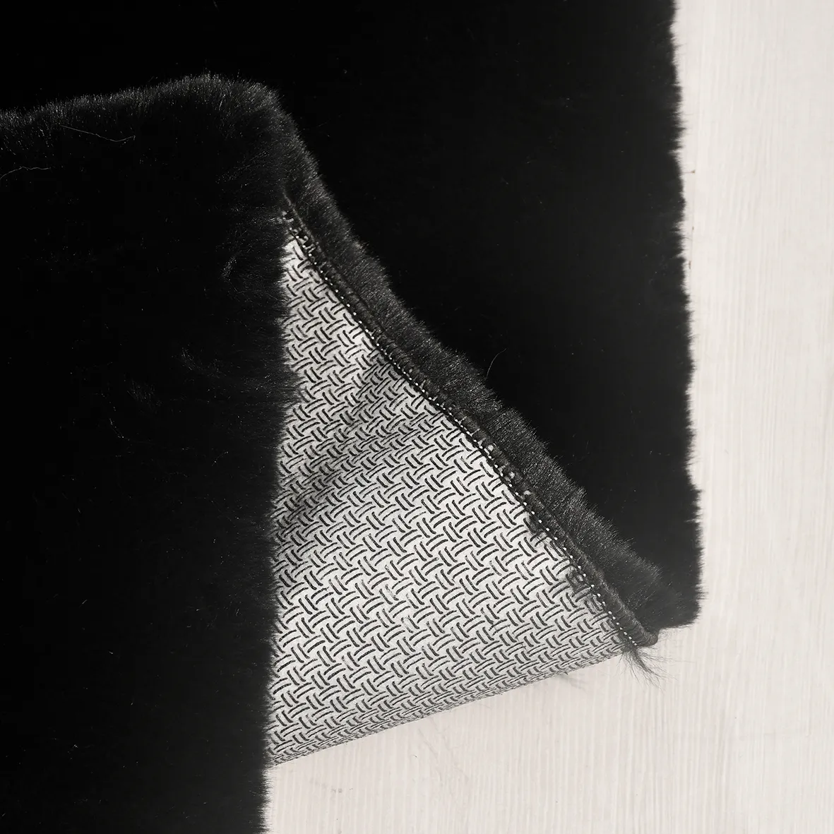 YoudayHomeCollection Tavşan Poly Peluş Model Halı 100X250