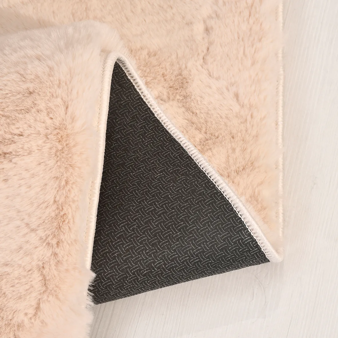 YoudayHomeCollection Tavşan Poly Peluş Model Halı 120X300