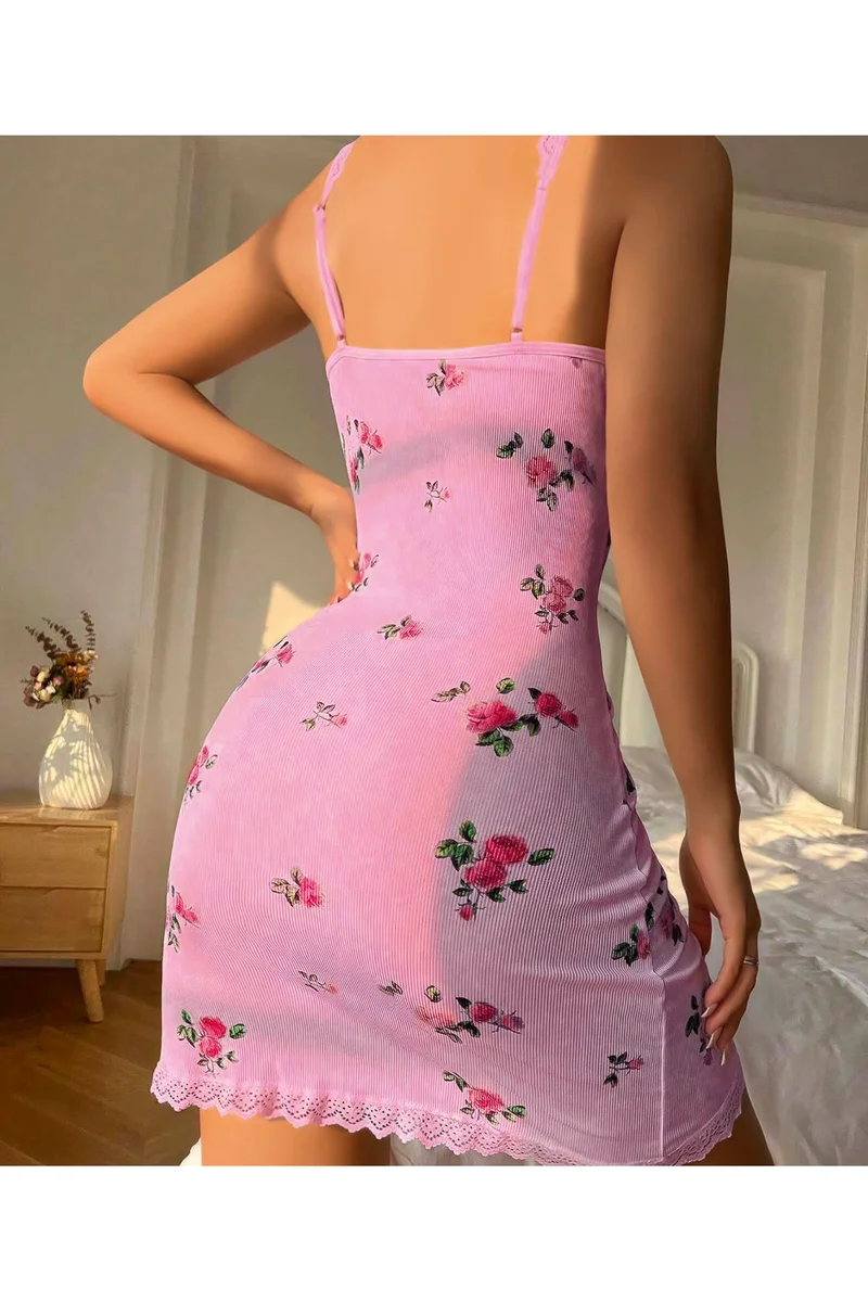 Kadın Seksi Pembe Dekolte Detaylı Gül Desenli Uzun Gecelik
