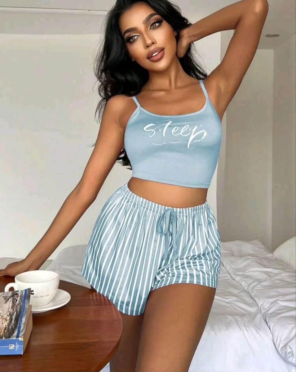 Kadın Mavi ÇİZGİLİDesenli Askılı Şortlu Pijama Takım