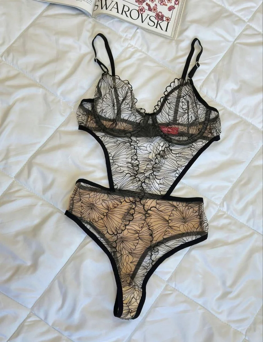 Desenli Ten Siyah Bodysuit