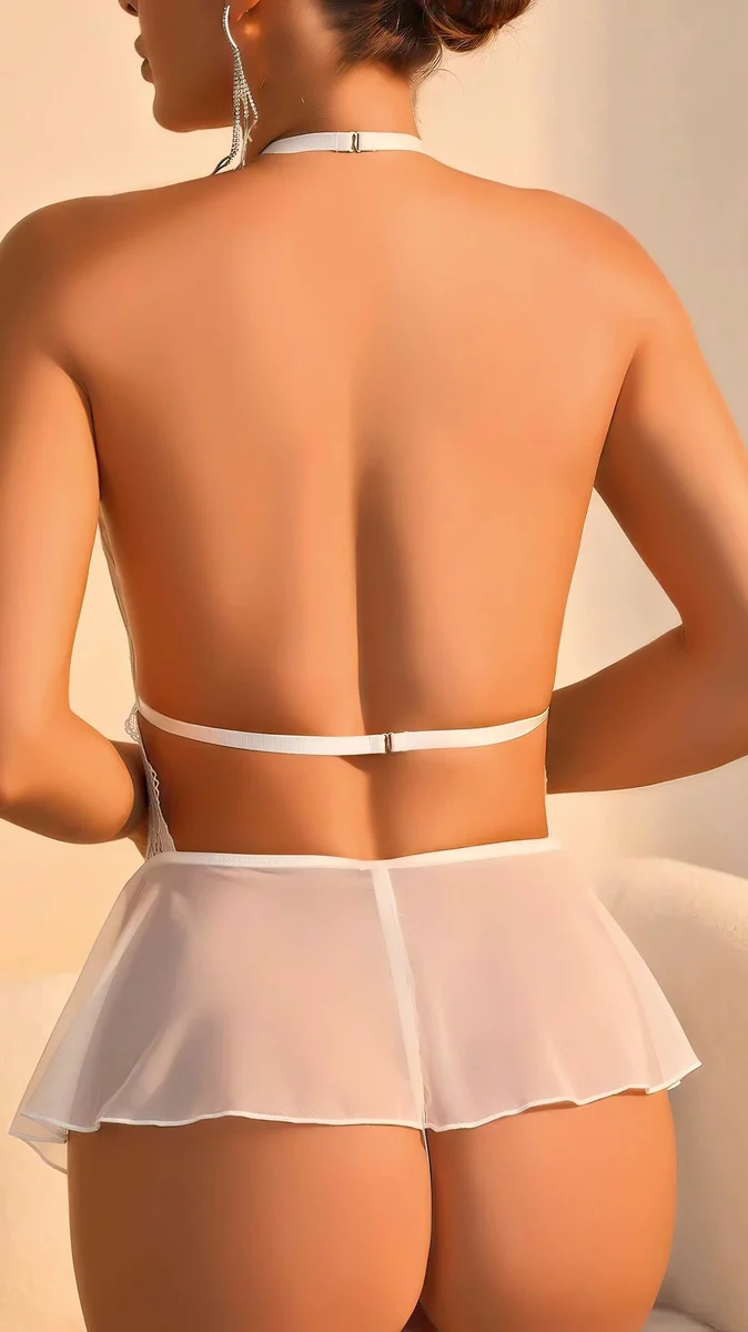 Beyaz Dantel İşlemeli Dekolteli Fantezi Babydoll
