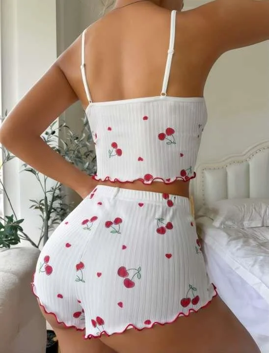 Beyaz Kiraz Desenli Askılı Şortlu Pijama Takımı
