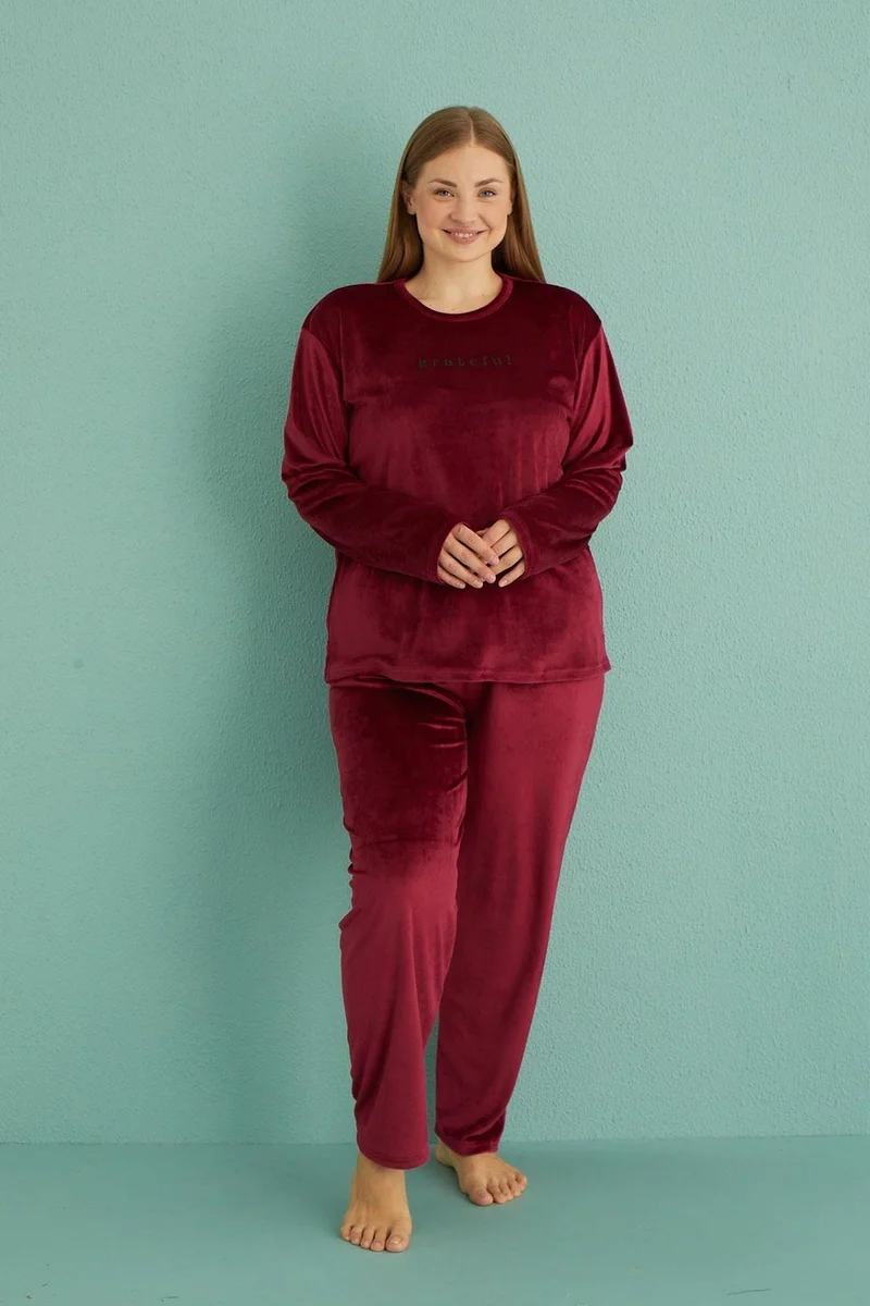 13213 Kadın Kadife Uzun Kol Pijama Takımı