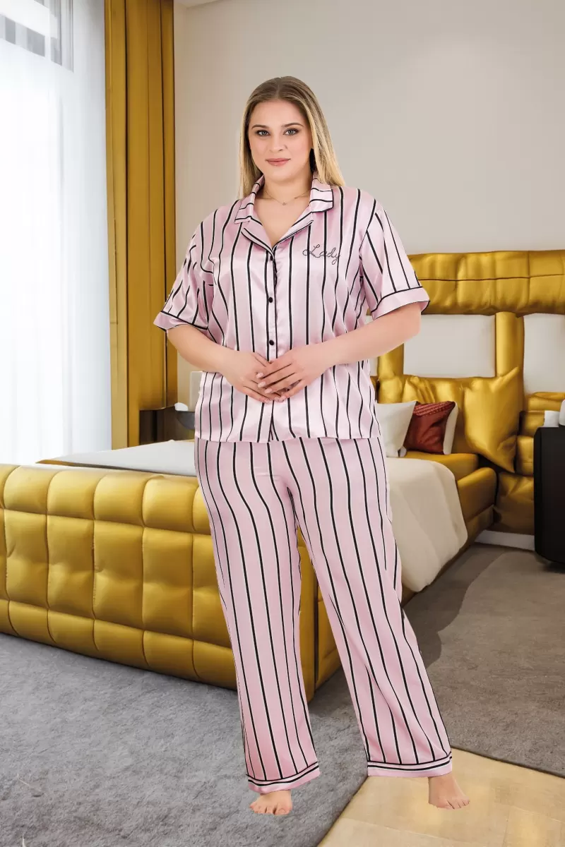 Büyük Beden Şık Tasarım Pembe Siyah Çizgili Düğmeli Kısa Kol Lüx Saten Pijama Takımı