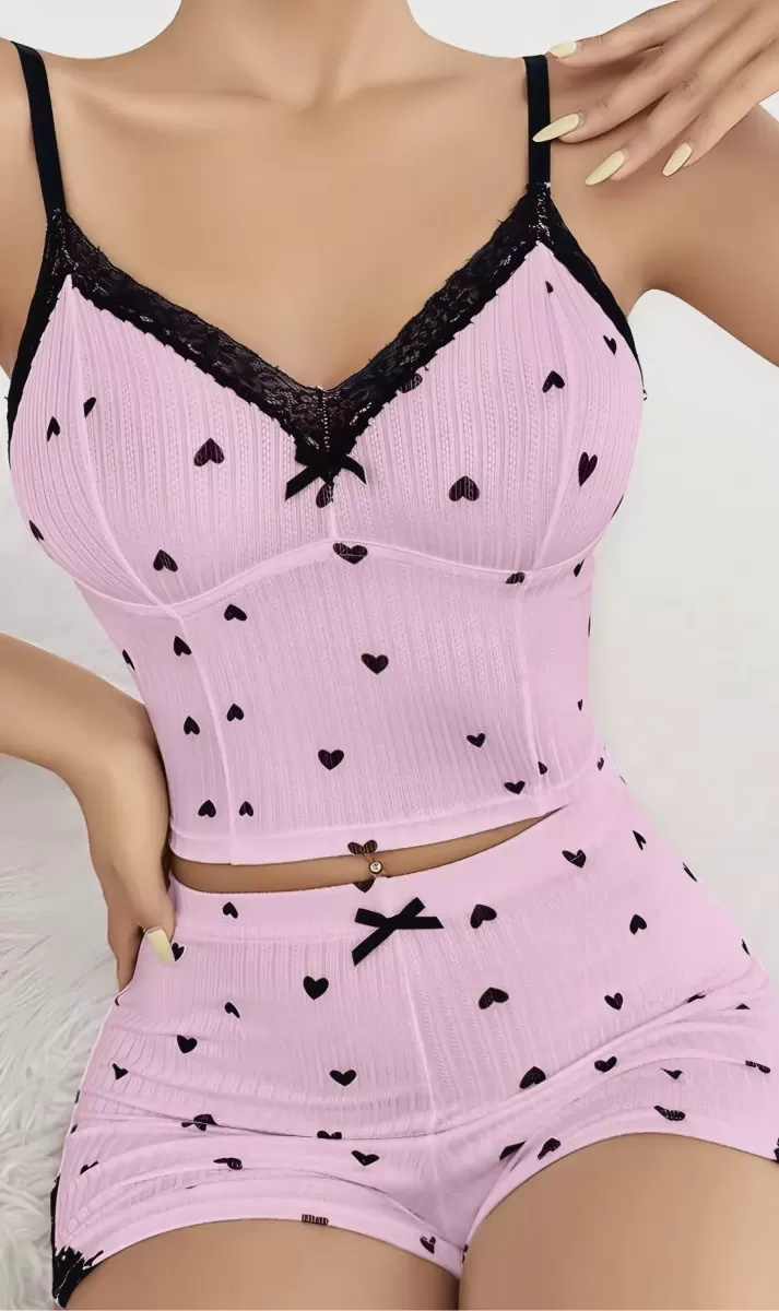 Kadın Pembe Kalp Desenli Askılı Şortlu Pijama Takımı Rahat Şık 2’li Set