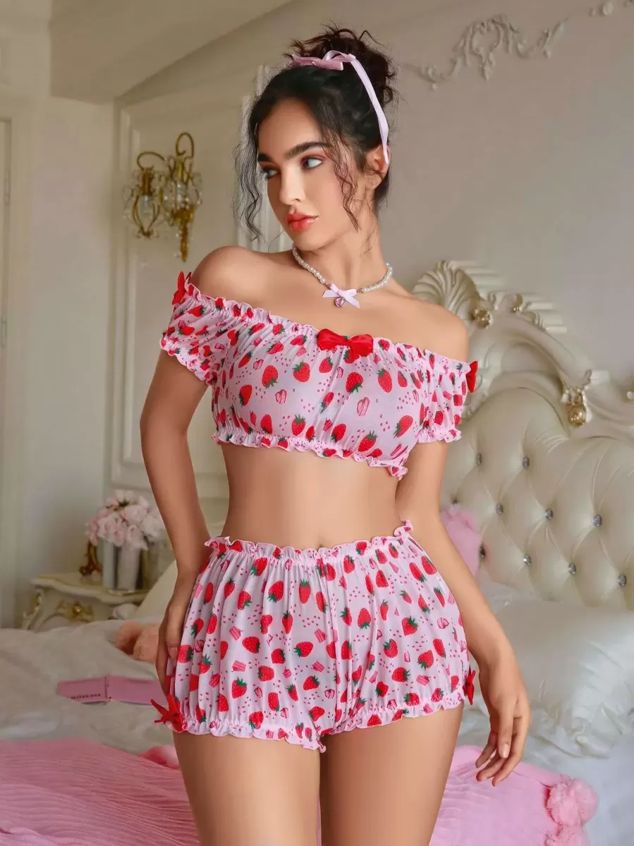 Kadın Pembe Çilek Desenli Şortlu Pijama Takımı