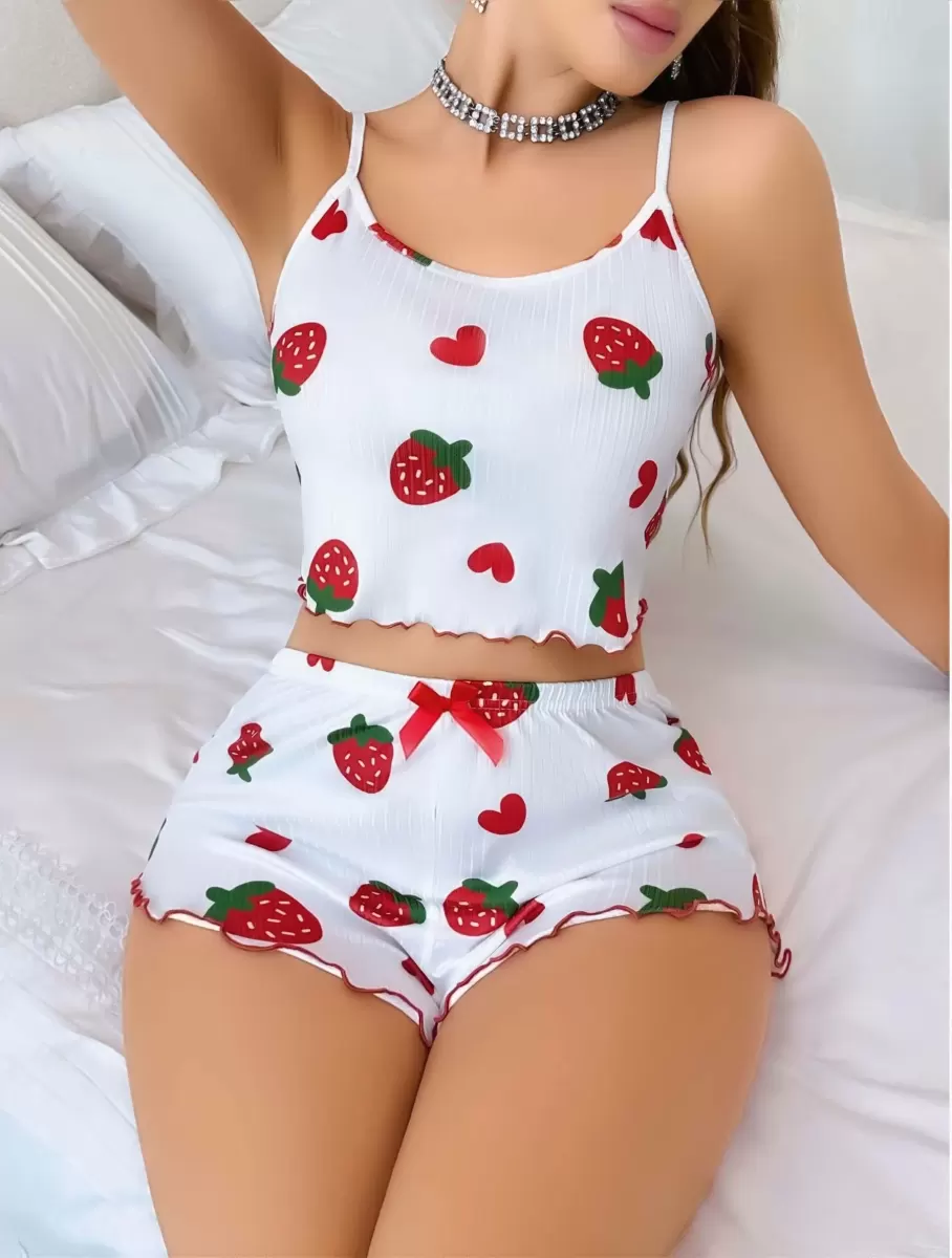 Kadın Beyaz Çilek Desenli Şortlu Pijama Takımı Sevimli Rahat 2’li Set