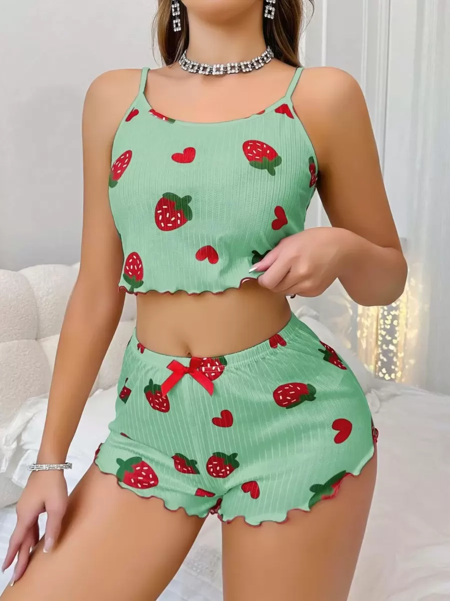 Kadın Yeşil Çilek Desenli Şortlu Pijama Takımı Sevimli Rahat 2’li Set