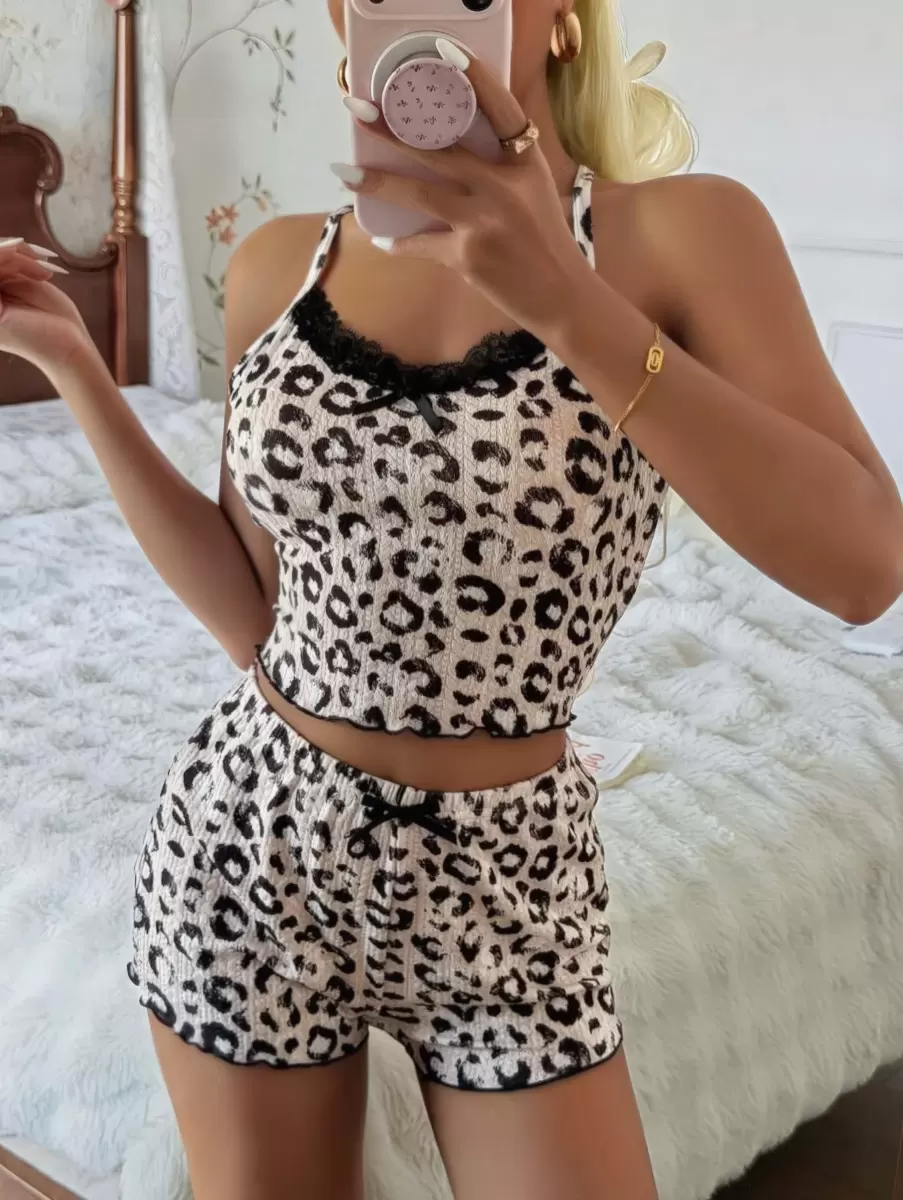 Kadın Leopar Desenli Zarif Şortlu Pijama Takımı Özel Tasarım