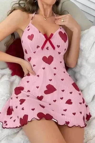 Kadın Pembe Kırmızı Kalp Desenli Sırt Dekolteli Askılı Zarif Elbise Özel Tasarım