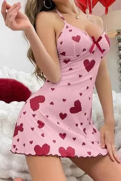 Kadın Pembe Kırmızı Kalp Desenli Sırt Dekolteli Askılı Zarif Elbise Özel Tasarım