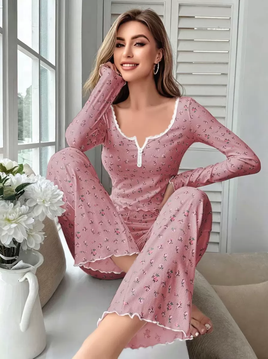 Kadın Çiçek Desenli Uzun Pijama Takımı Yumuşak Pamuklu Rahat Ev Giyimi Özel Tasarım