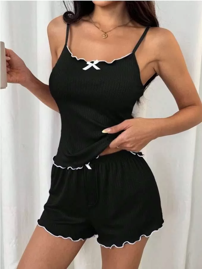 Siyah Beyaz Kurdelalı Askılı Şortlu Pijama Takımı