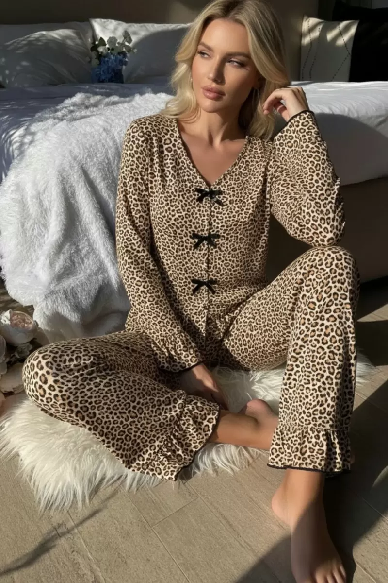 Kadın Leopar Desenli Fiyonk Detaylı Uzun Kollu Ev Giyim Pijama Takımı Premium Homewear