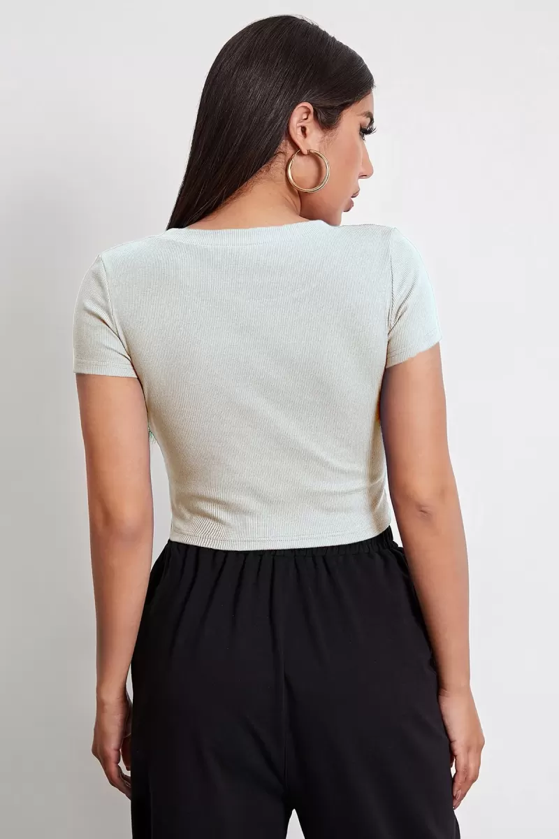Kadın Beyaz Modern Fit Yuvarlak Yaka Crop Bluz