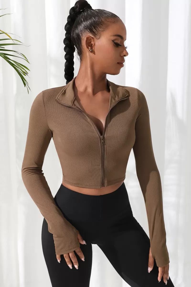 Kadın Kahverengi Dik Yaka Fermuarlı Uzun Kollu Parmak Geçmeli Crop Top Spor Bluz