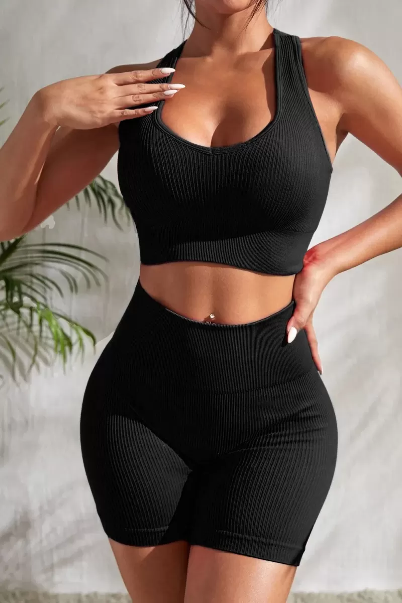 Kadın Siyah Fit Görünümlü Yüksek Bel Spor Crop Top Şort Takımı