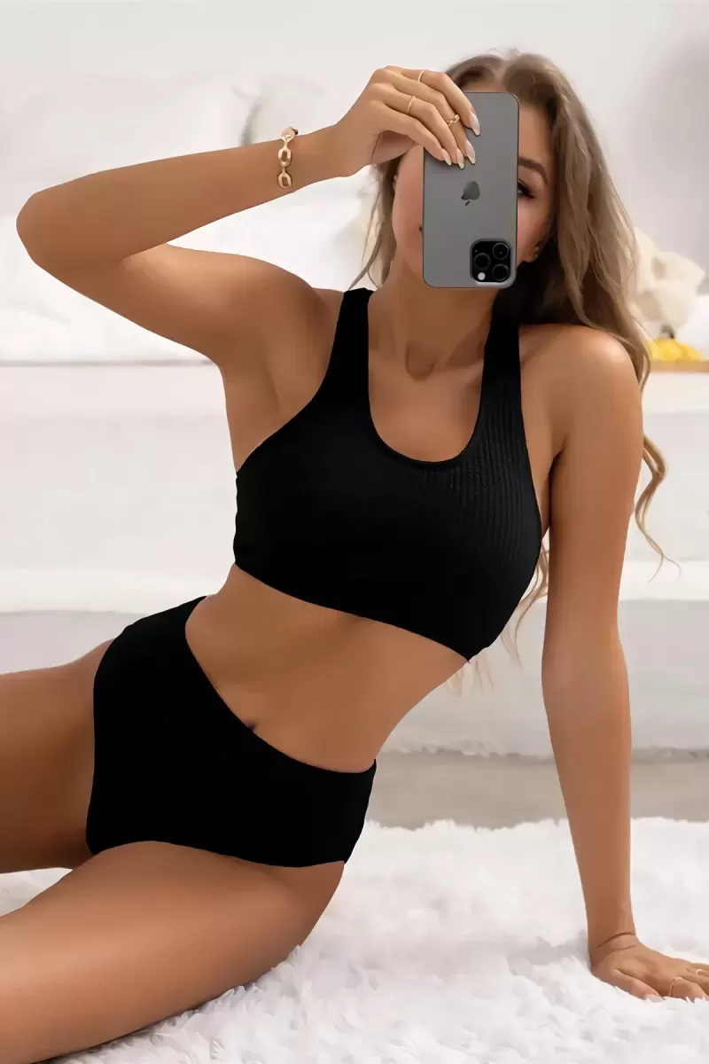 Kadın Transparan Dantel İşlemeli Göğüs Dekolteli Body