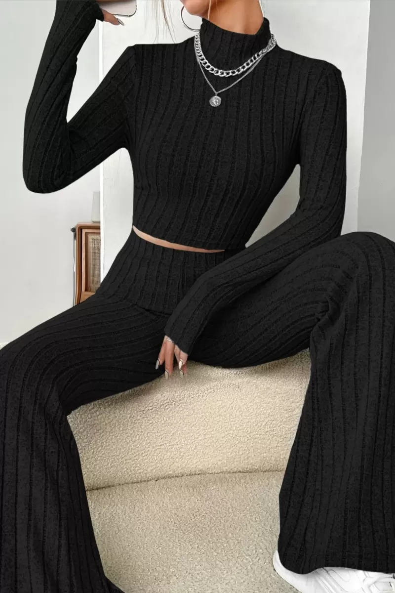 Kadın Siyah Boğazlı Crop Top Yüksek Bel Eşofman Takımı Spor Şık 2’li Set